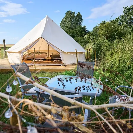 Hesselgaard Glamping * 달비